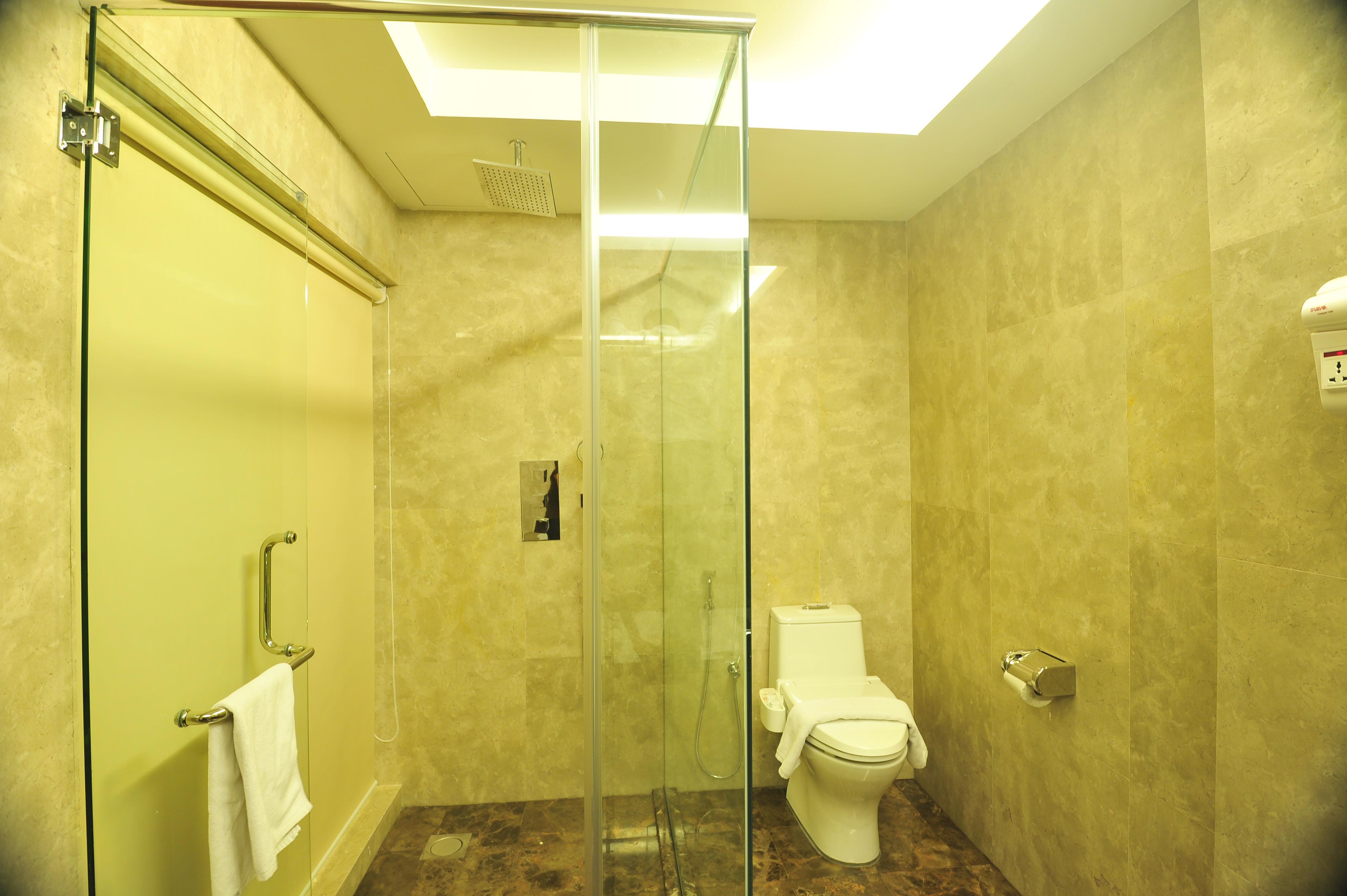 Hallmark Crown Hotel Malacca Екстериор снимка